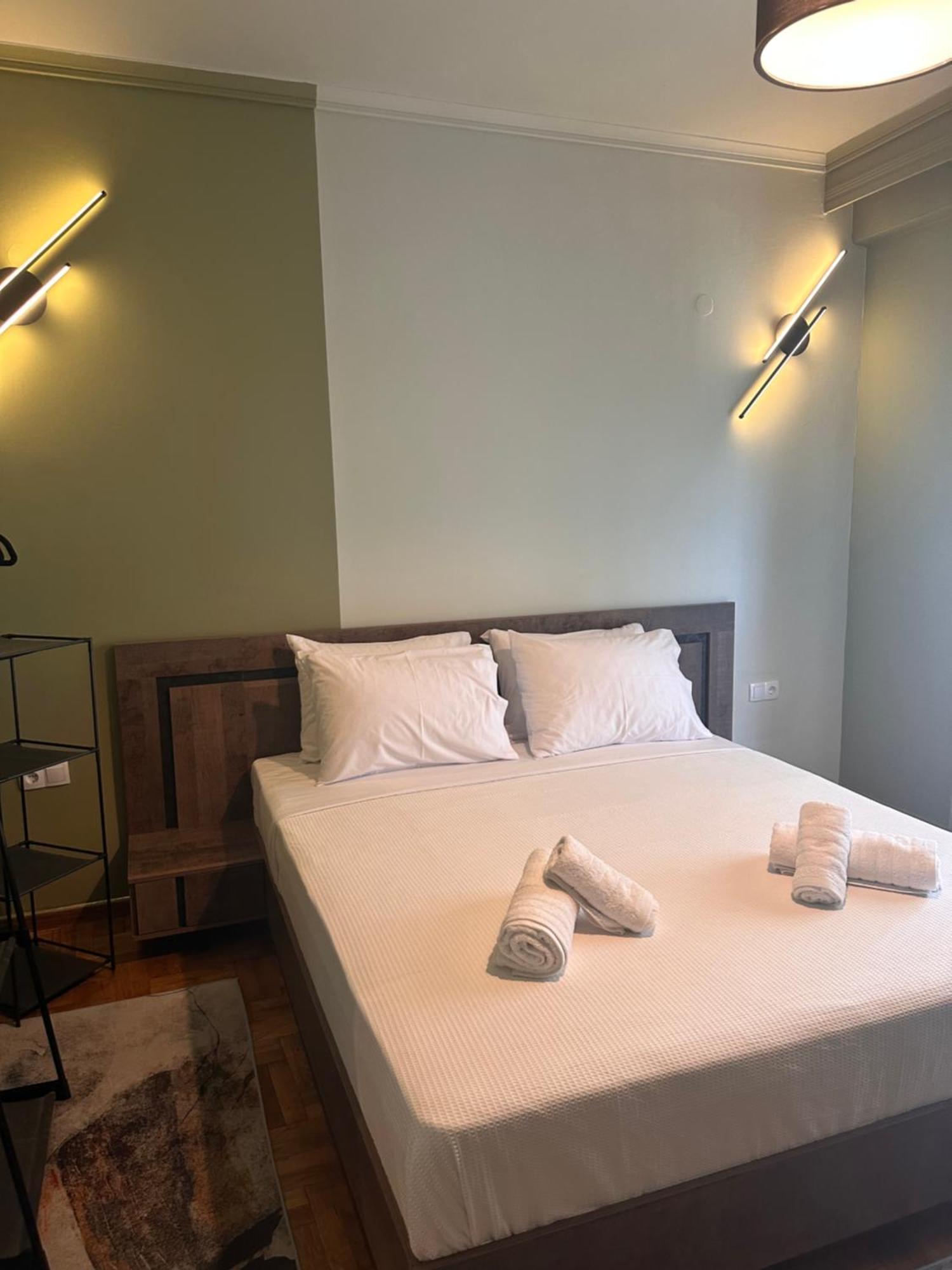 Emerald Suite Luxury Apartment In سالونيك المظهر الخارجي الصورة